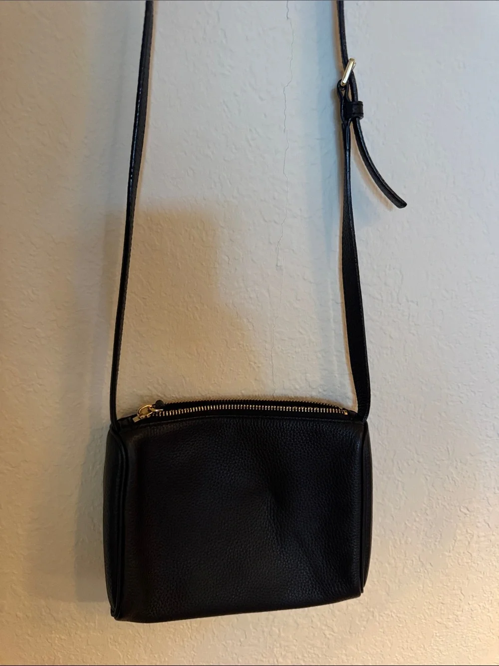 kate spade black pebbled leather crossbody with gold zippers